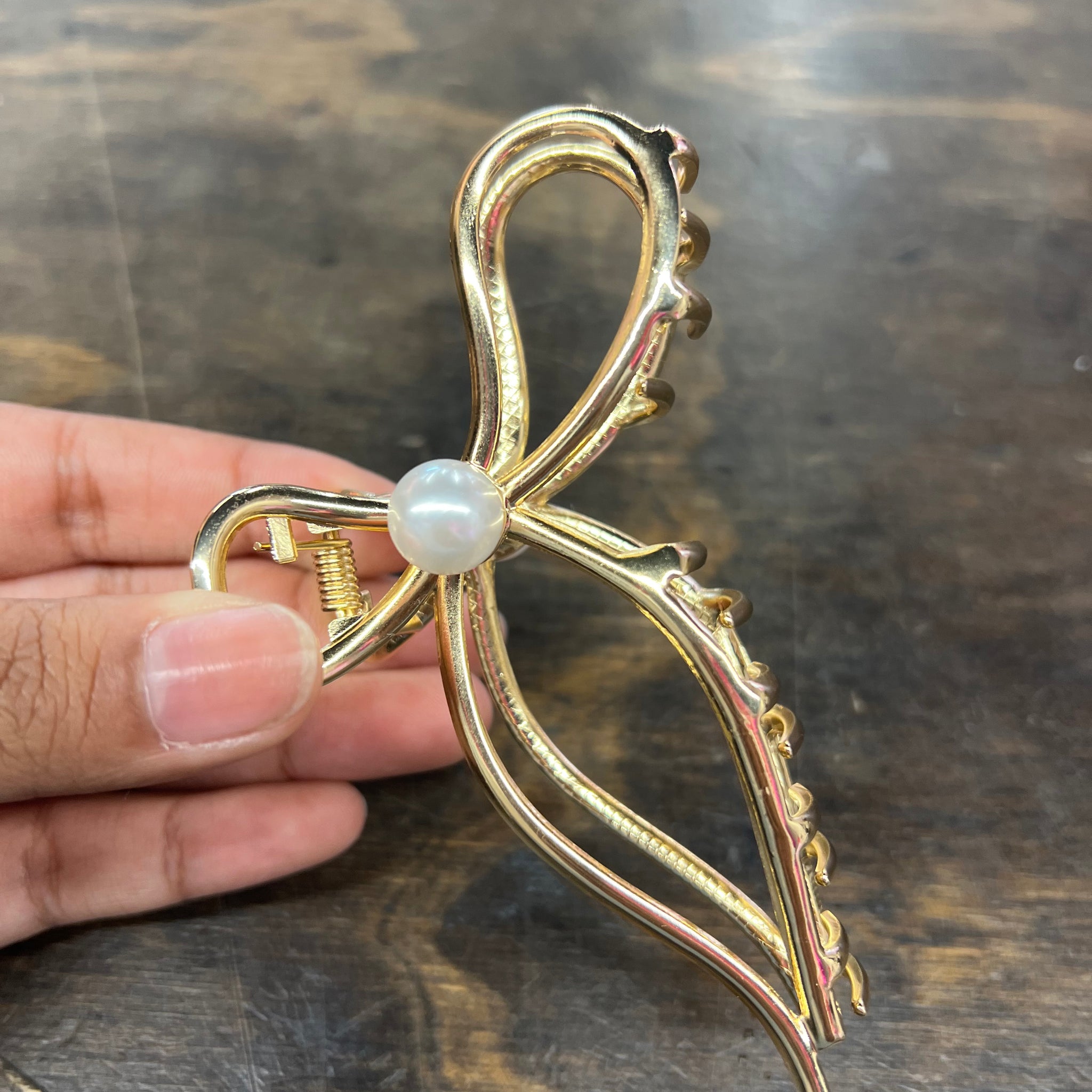 Metal Bow Claw Clips With Pearls