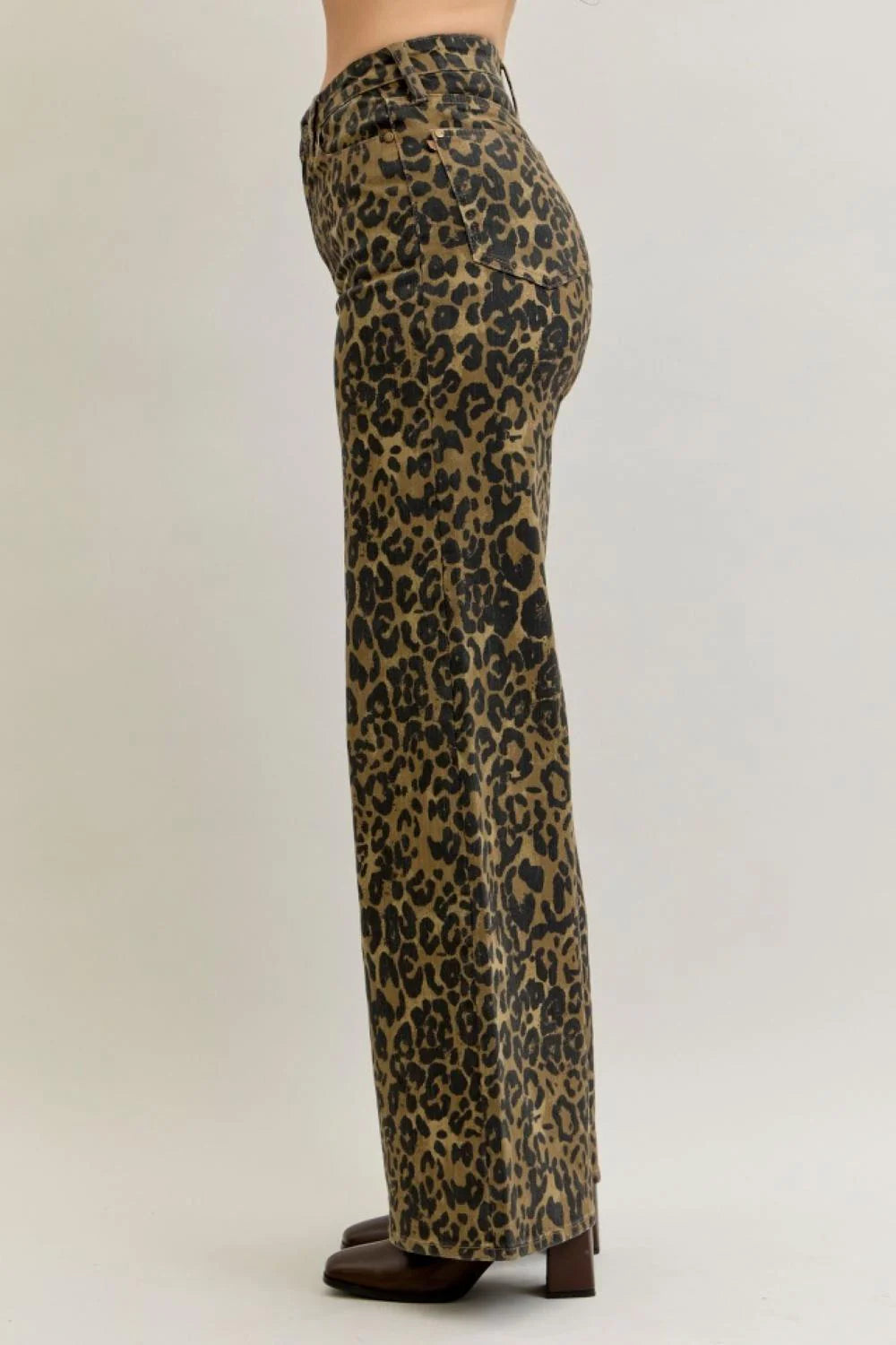 Judy Blue Full Run High Waist Retro Leopard Wide Leg Denim Jeans 881022