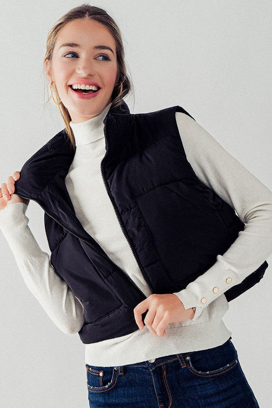 Stand Collar Big Pocket Quit Cropped Puffer Vest