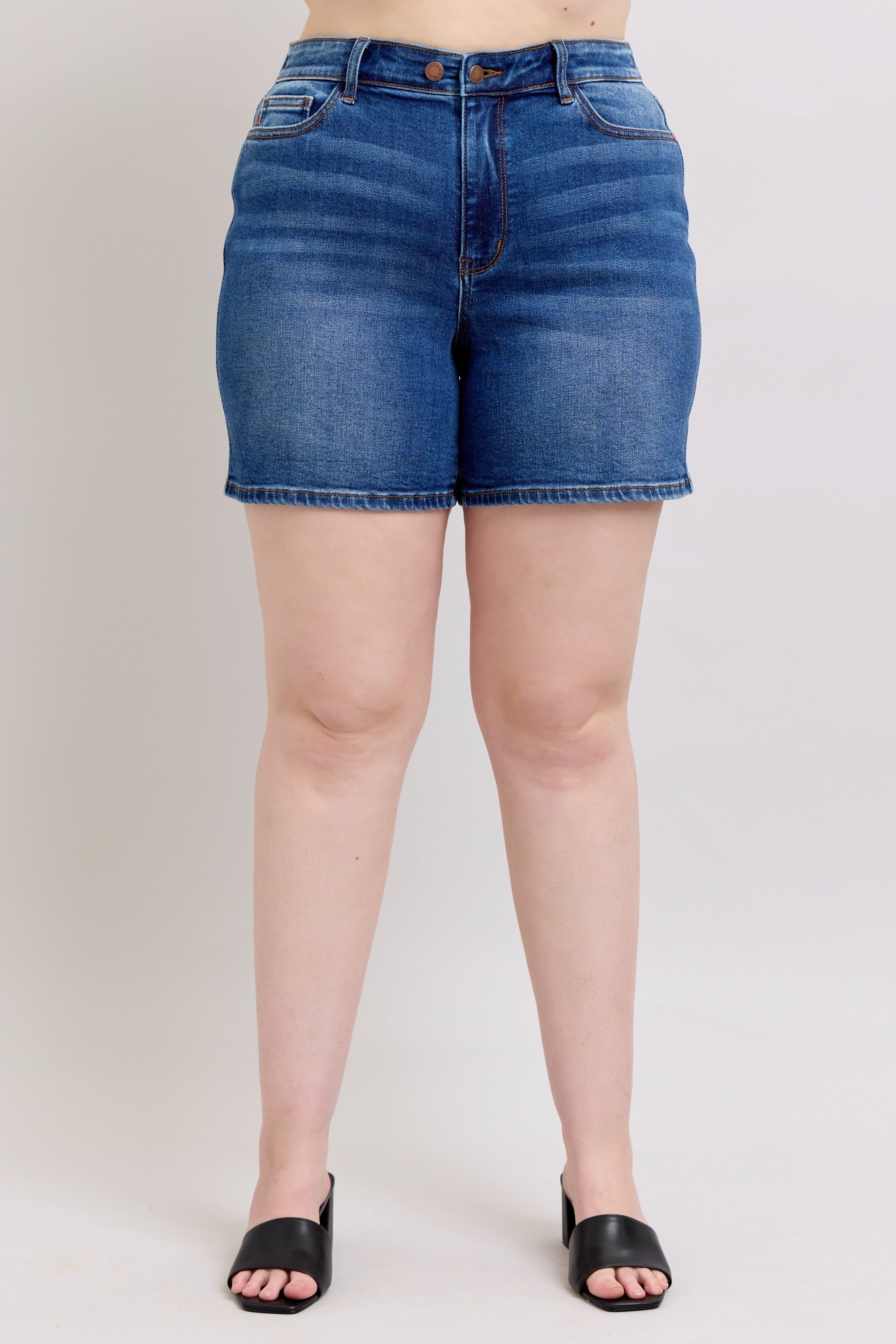 Judy Blue Clean Cut Cutie Shorts Curvy 15298