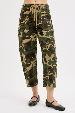 Mid Rise Barrel Slung Camo Pants By Risen