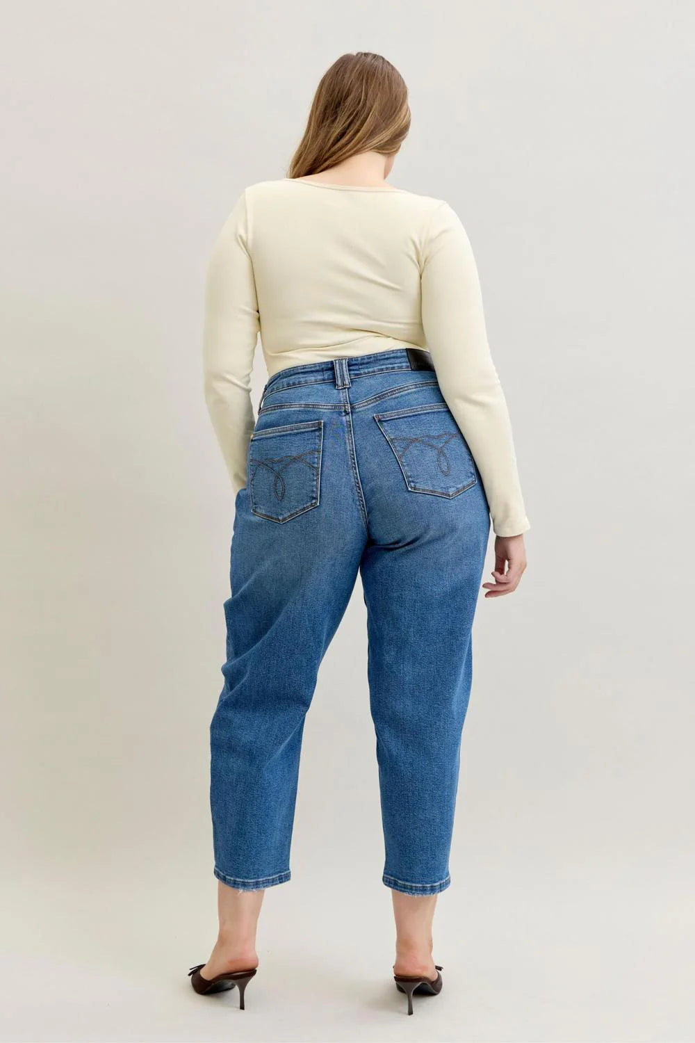 Full Run Judy Blue High Waist Soft Barrel Stitch Thru Pocket Denim Jeans 881012
