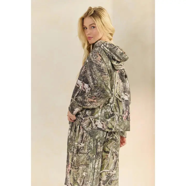 Camo Printed French Terry Hoodie By Veveret