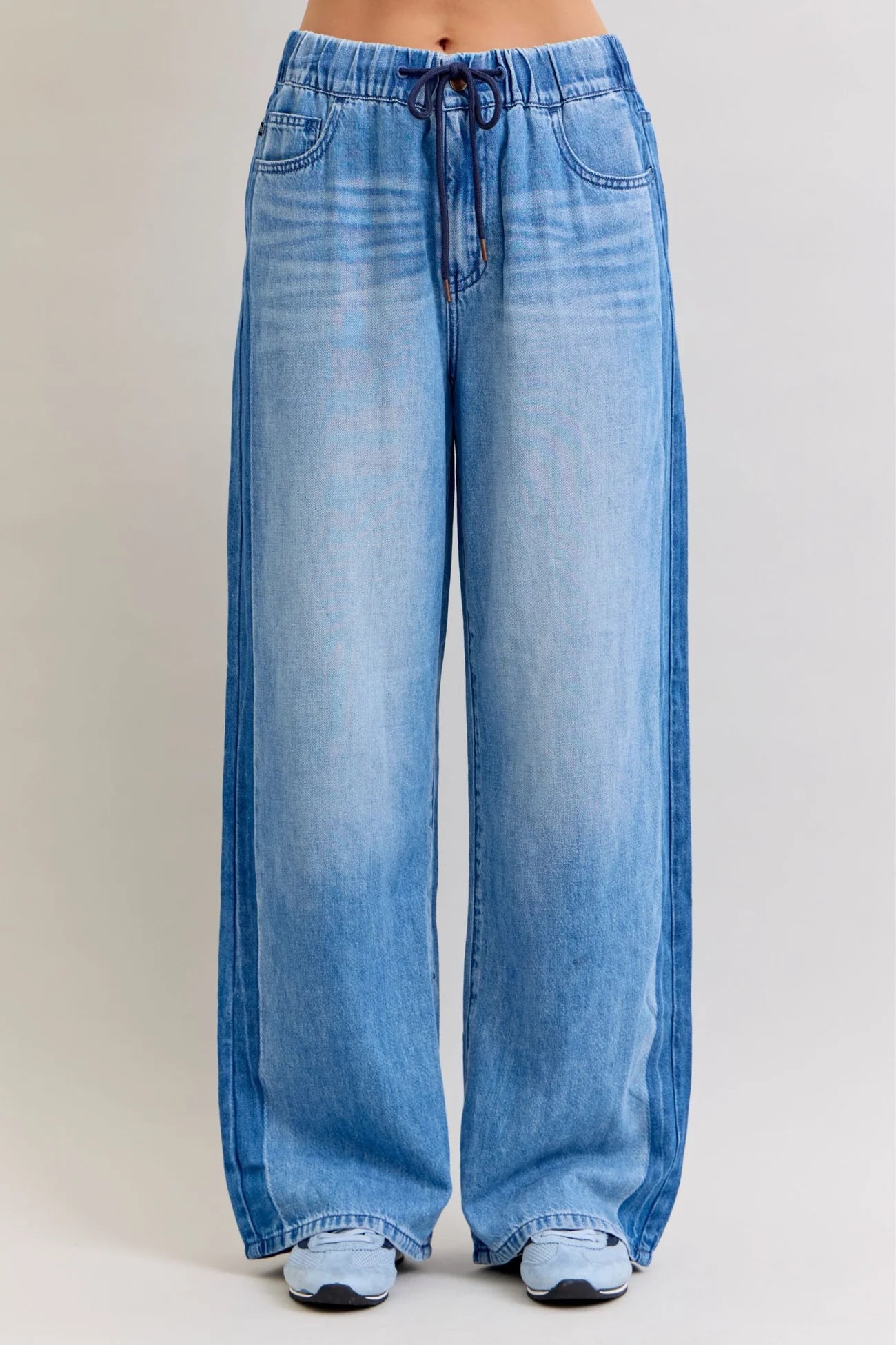 Judy Blue High Waist Wilhemina Elastic Waistband & Side Panel Denim Jeans 881005