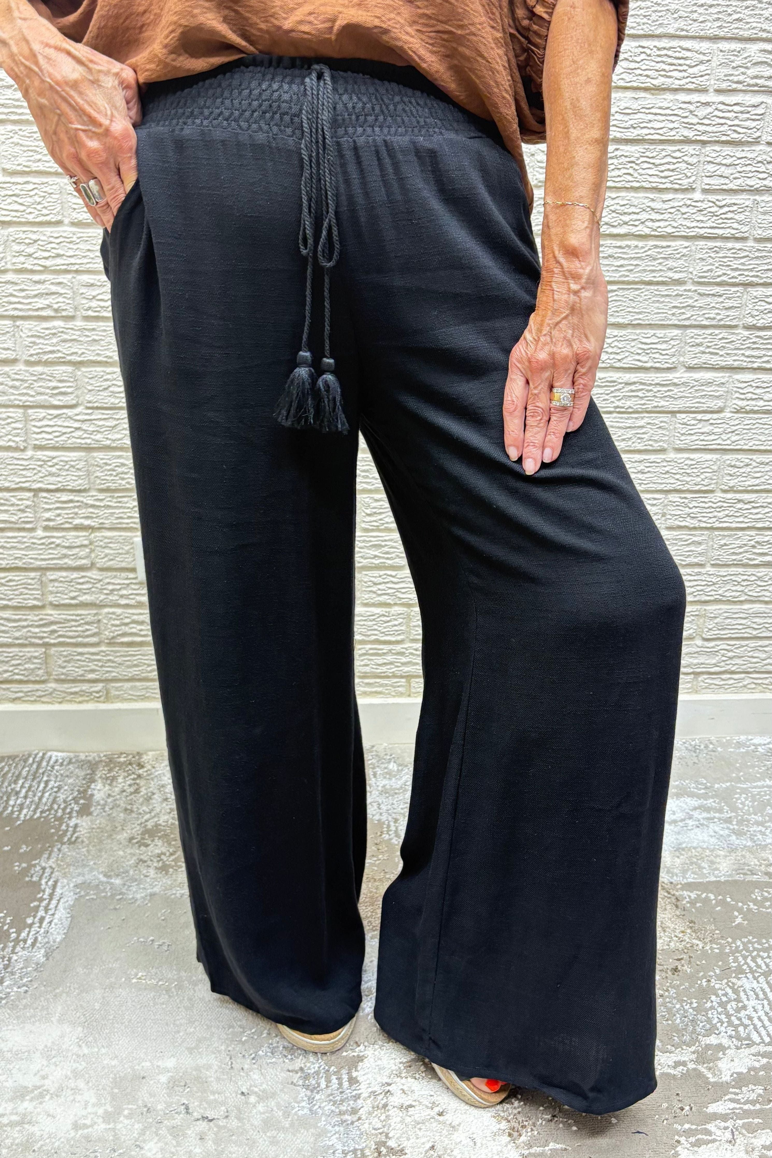 Drawstring Tassel Straight Leg Pants by Eesome