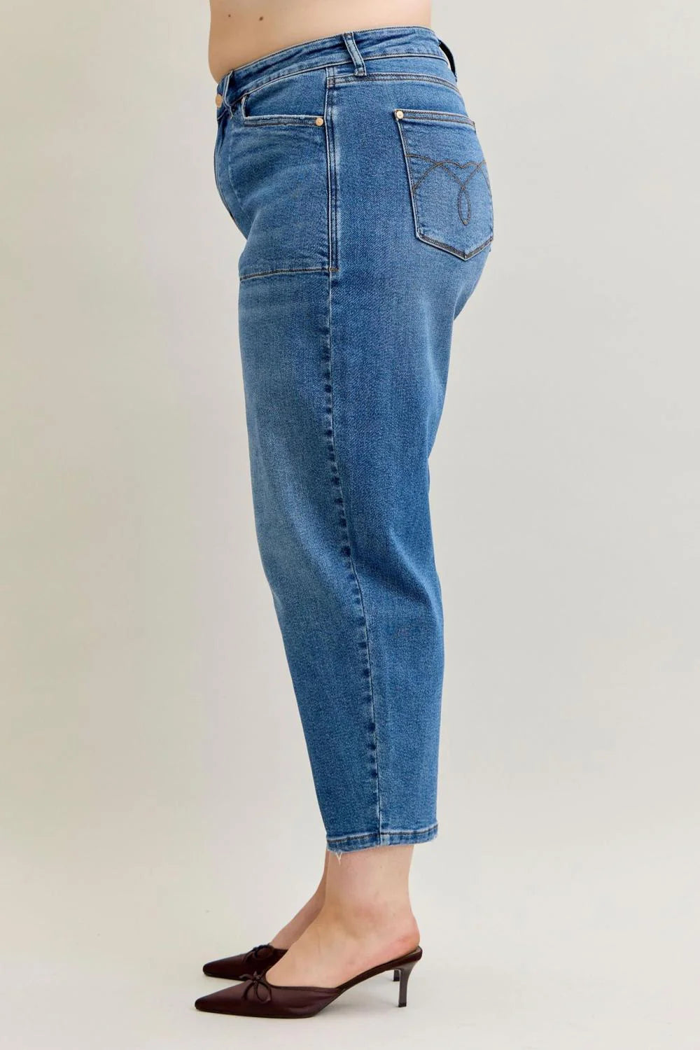 Full Run Judy Blue High Waist Soft Barrel Stitch Thru Pocket Denim Jeans 881012