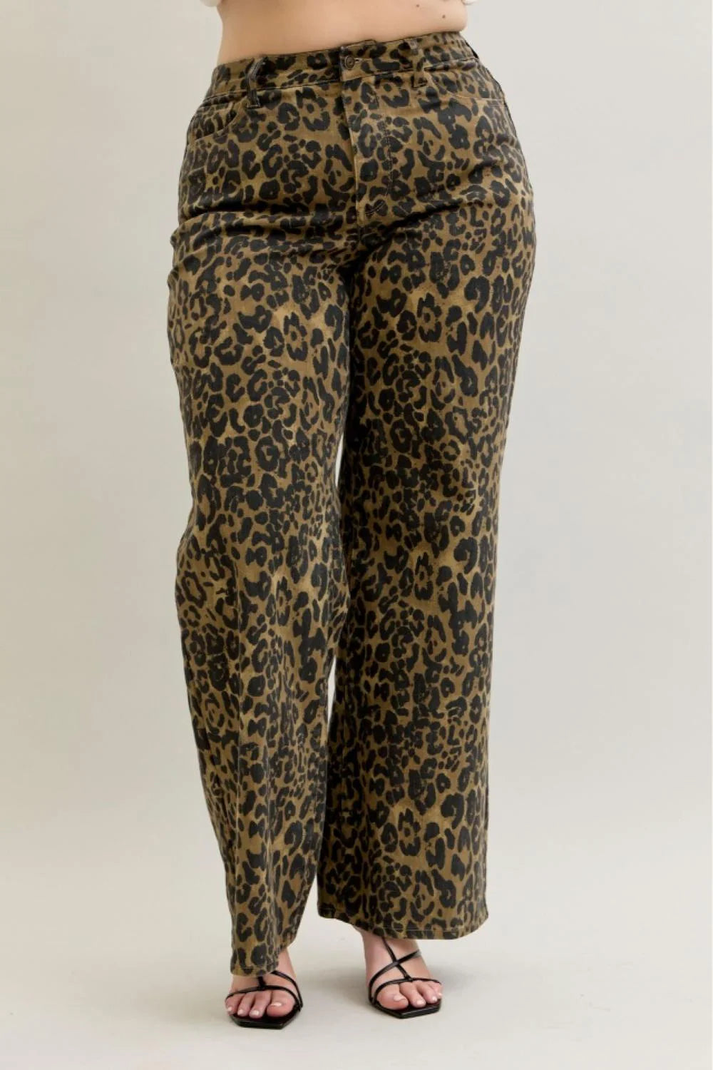 Judy Blue Full Run High Waist Retro Leopard Wide Leg Denim Jeans 881022
