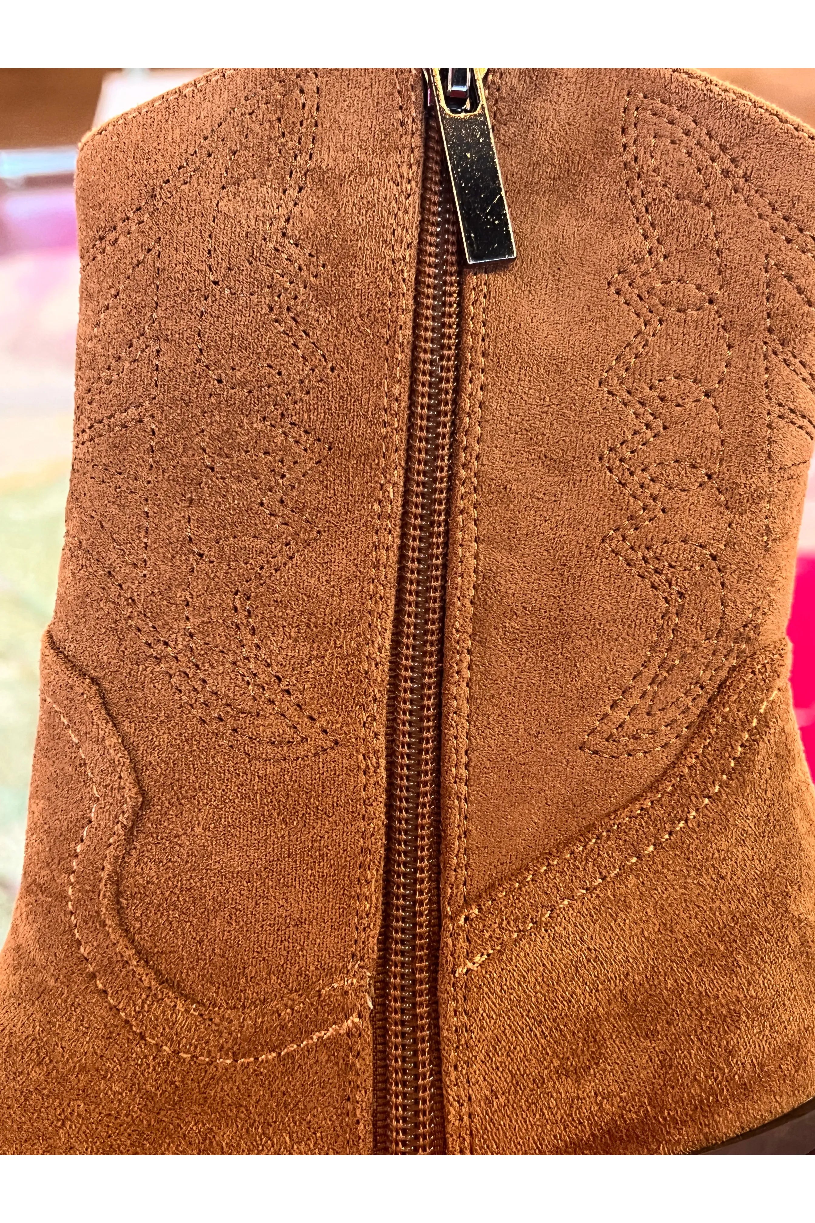 Corky's Rowdy Tobacco Suede