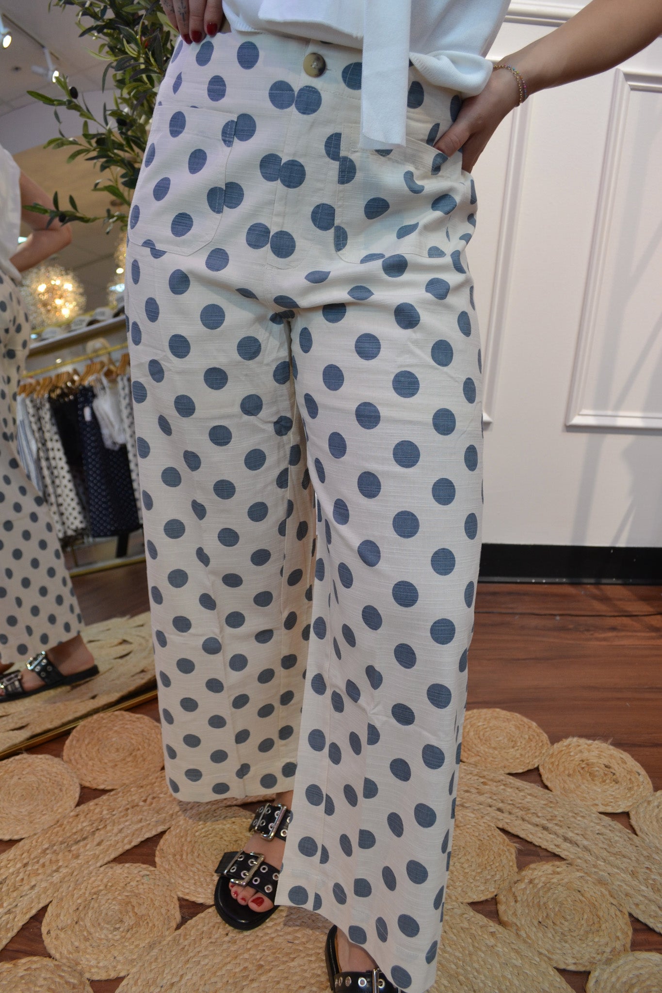 Spotlight Chic Wide Leg Pants By Jodifl