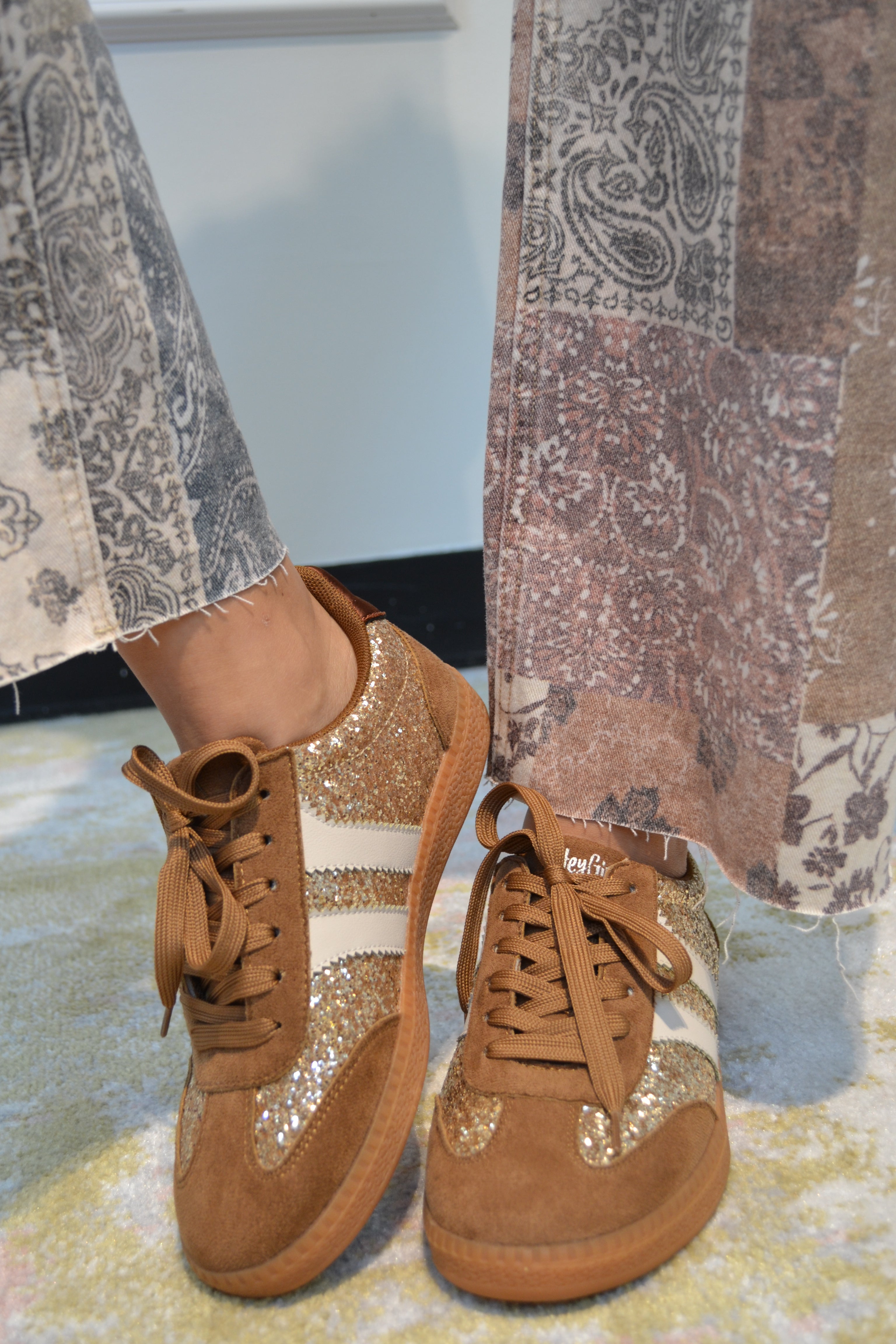 Heads up Corky Sneakers