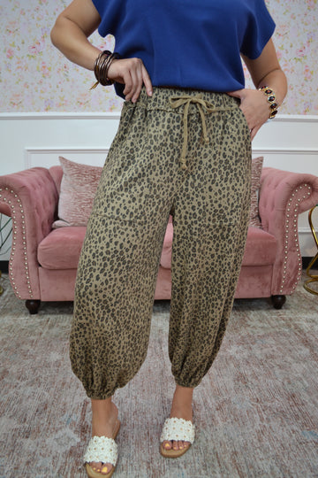 Animal Printed Washed Terry Jogger Pants By Easel