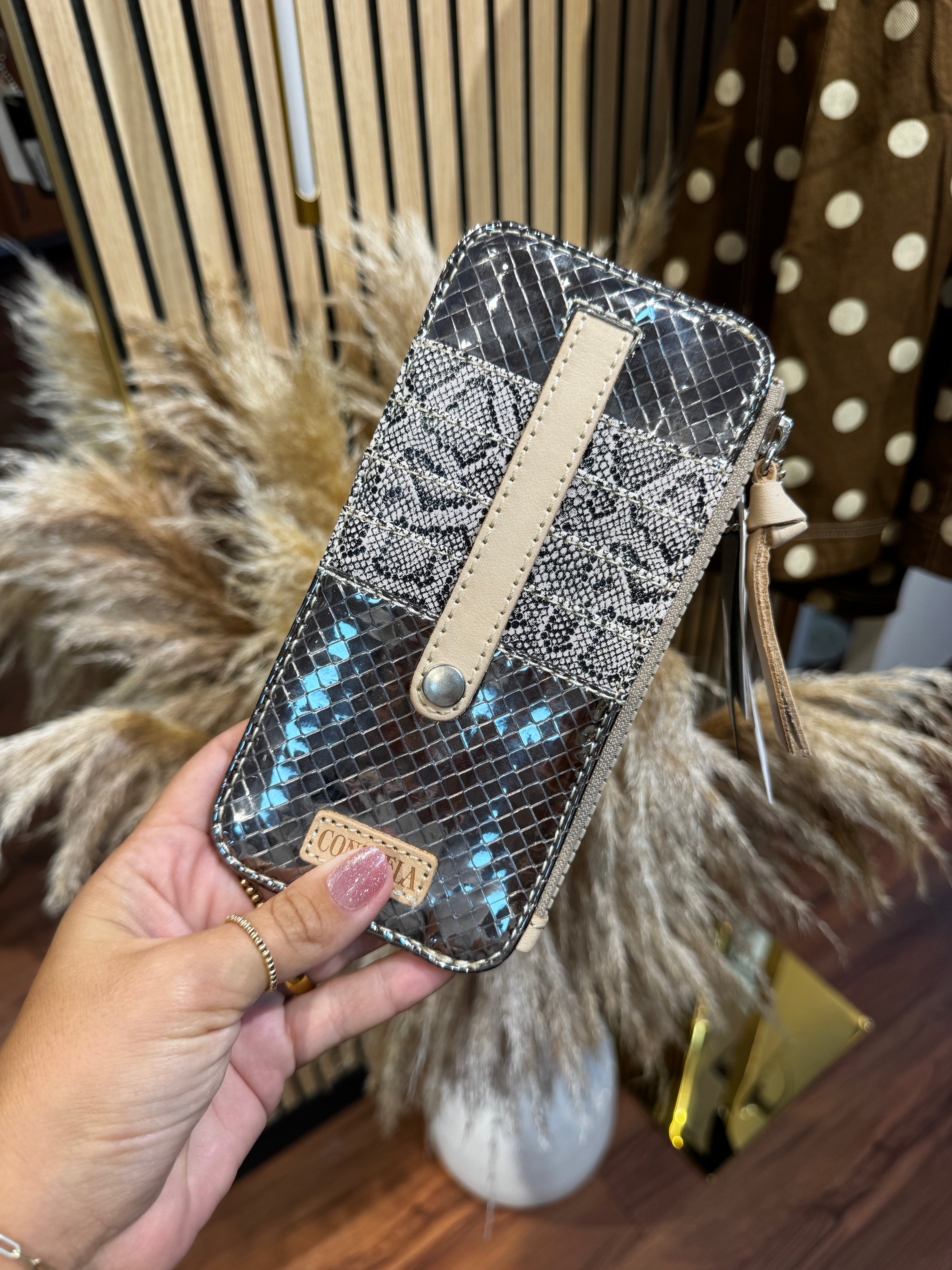 Kyle Card Organizer By Consuela
