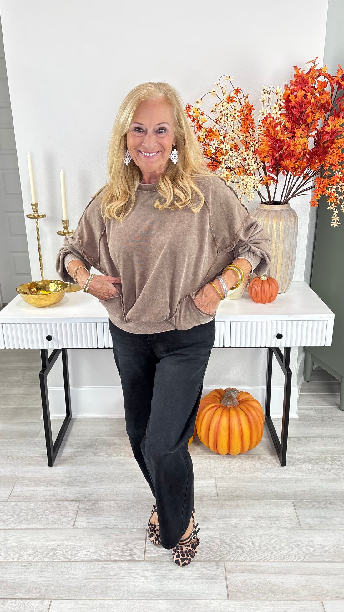 Mineral Washed Pullover w/ Pockets By Easel