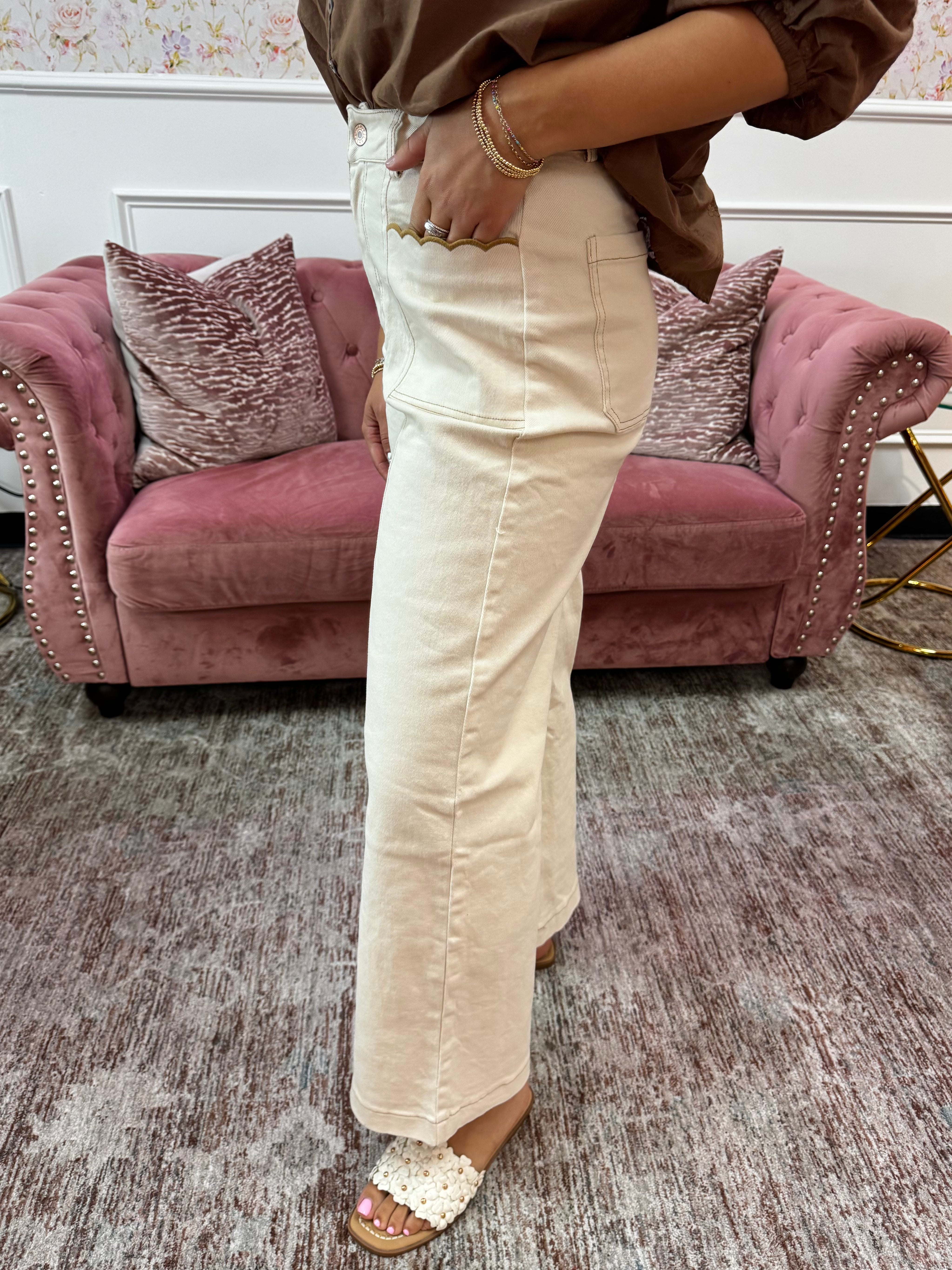 Ivory Wide Leg Pant with Taupe Scallop Pocket By Entro