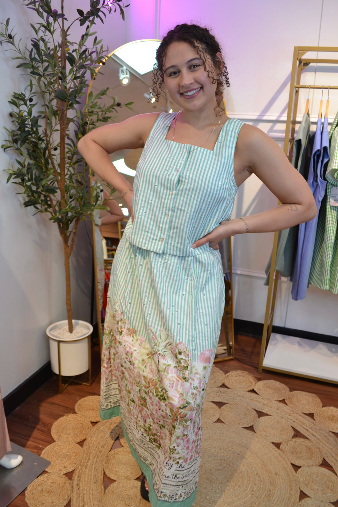 Seaside Stroll Skirt By Entro