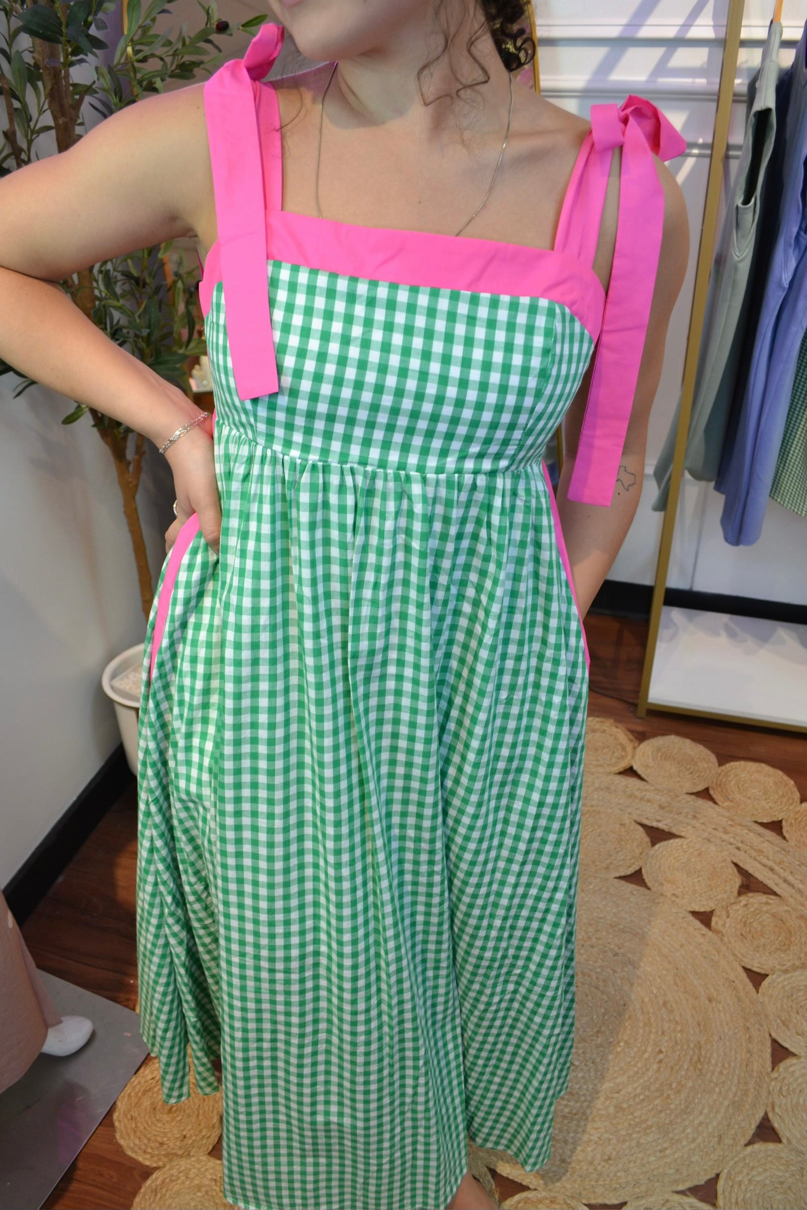 Picnic Date Midi Dress By Entro