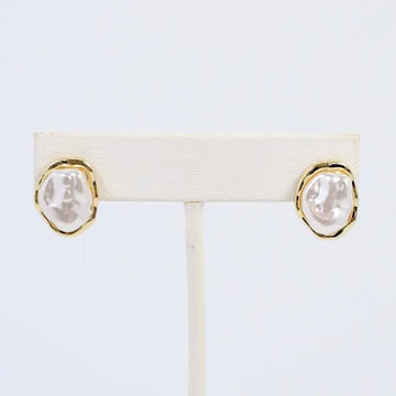 East Aurora Pearl Stud Earring Cream By Caroline Hill