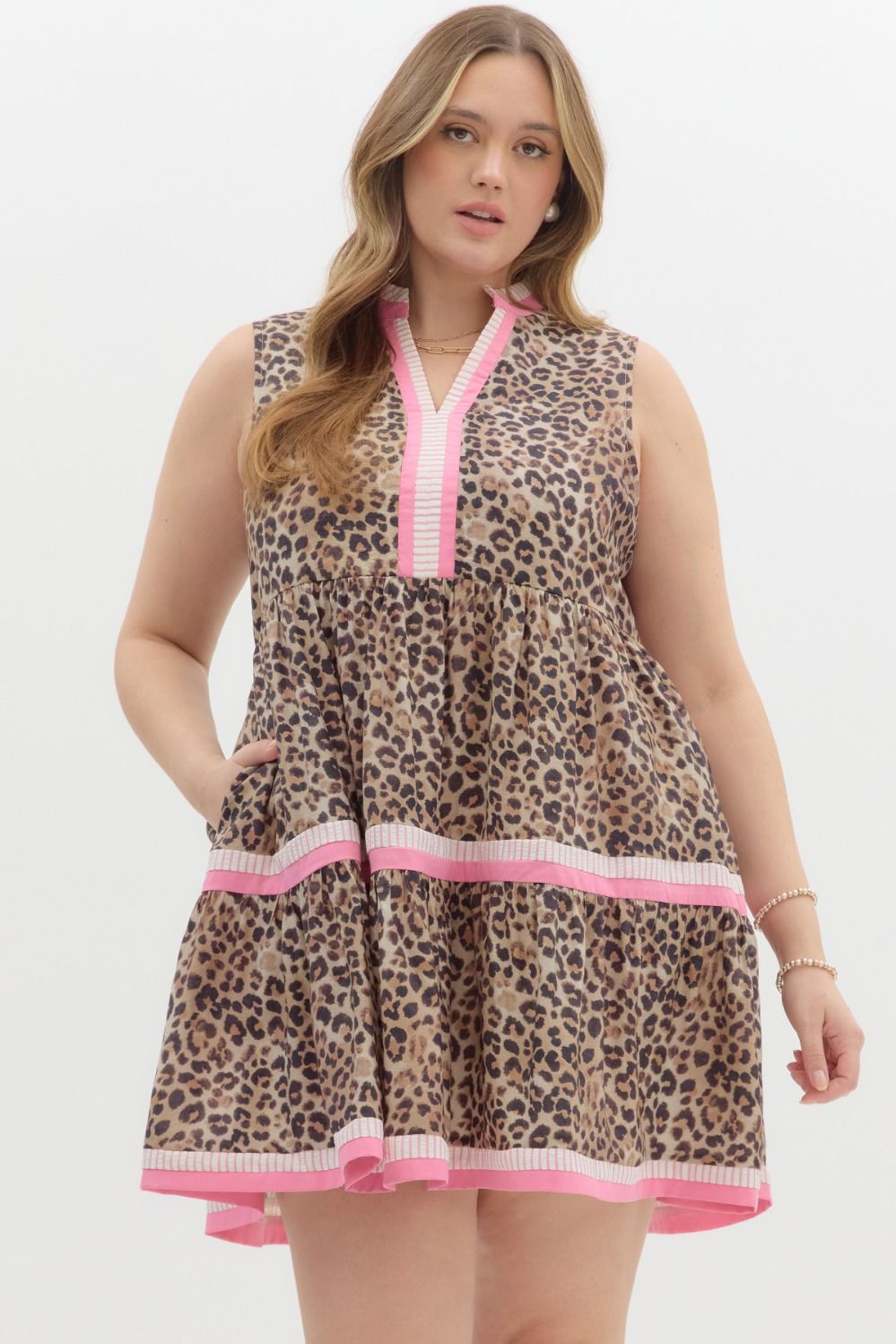 CURVE Sugar & Spice Leopard Dress By Entro
