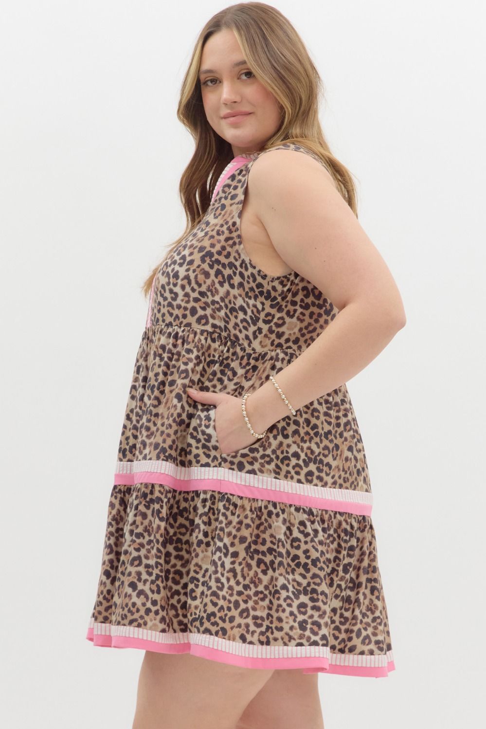 CURVE Sugar & Spice Leopard Dress By Entro