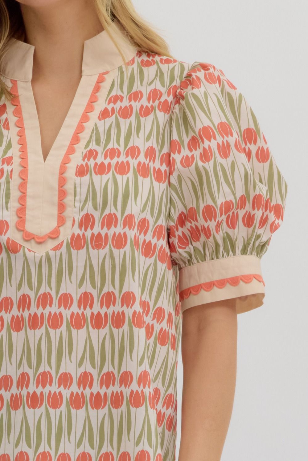 Floral Caftan Neck Scallop Trim Top By Entro