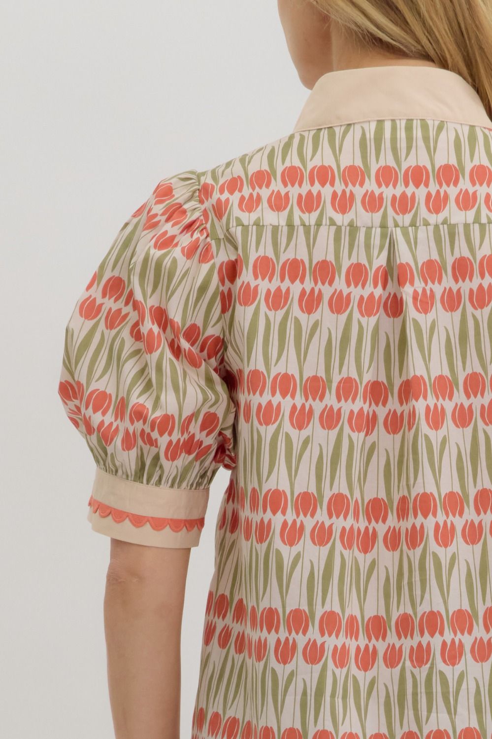 Floral Caftan Neck Scallop Trim Top By Entro