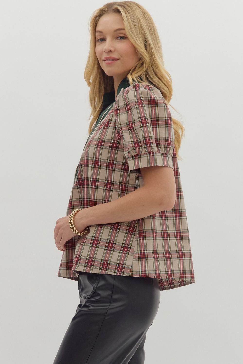 R/D Plaid Pattern Cuff Band Short Sleeve Top By Entro