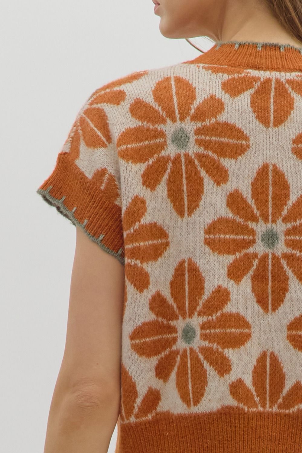 Floral Pattern Cropped Pullover Sweater Top By Entro