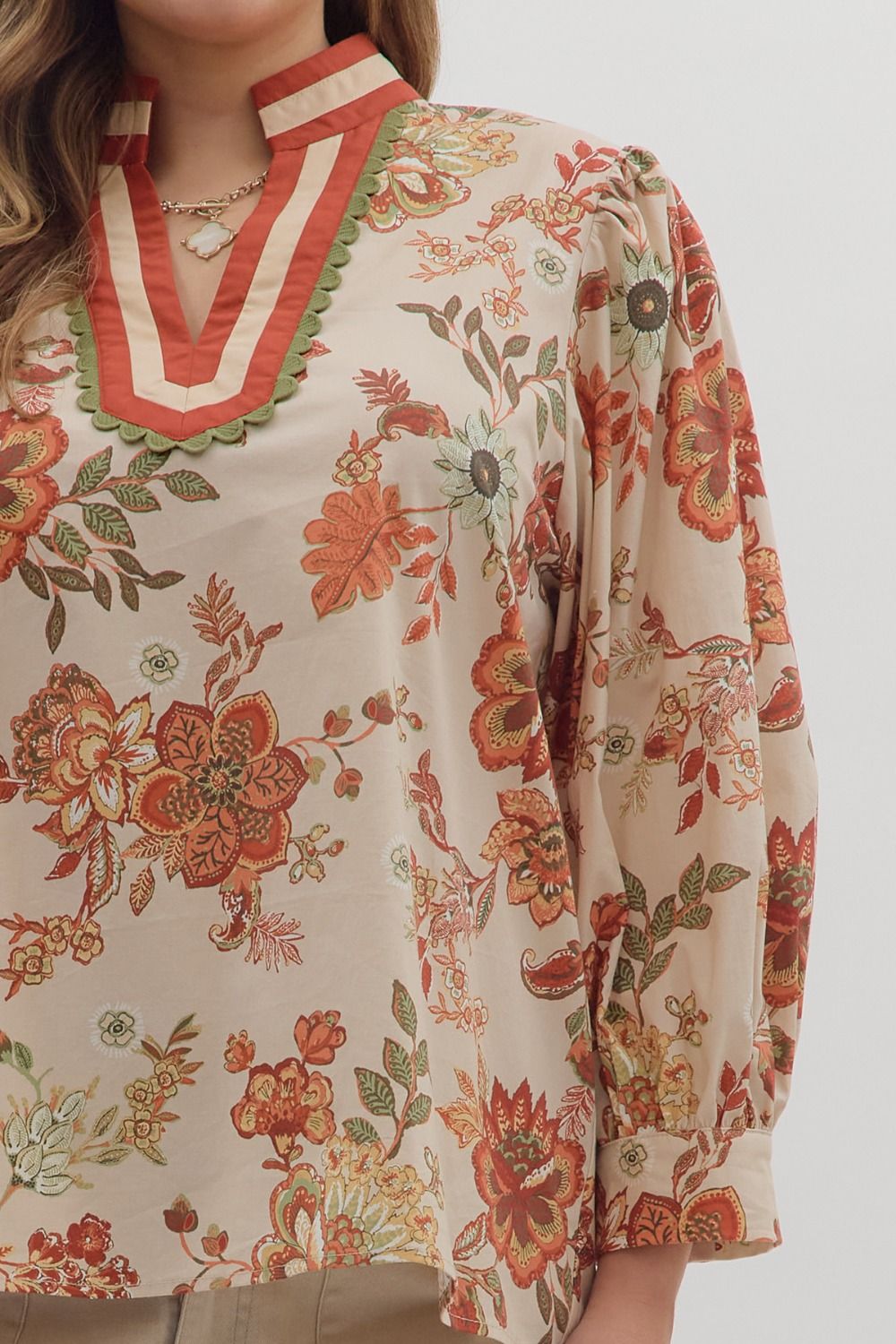 Floral Scallop Accent Top By Entro