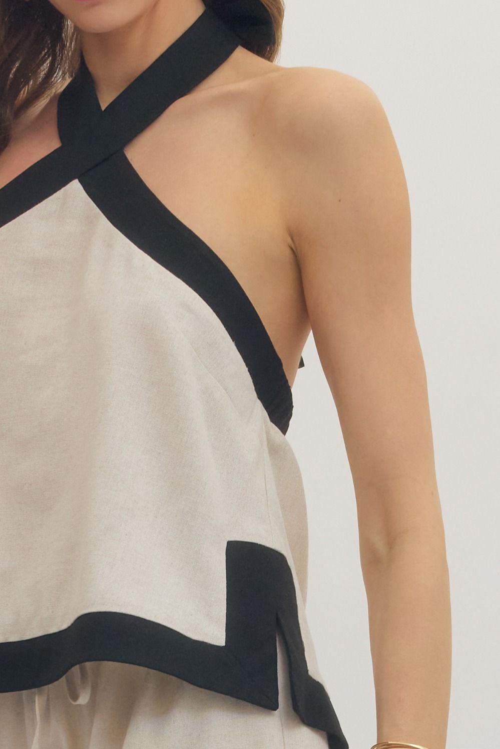 The Halter Top By Entro