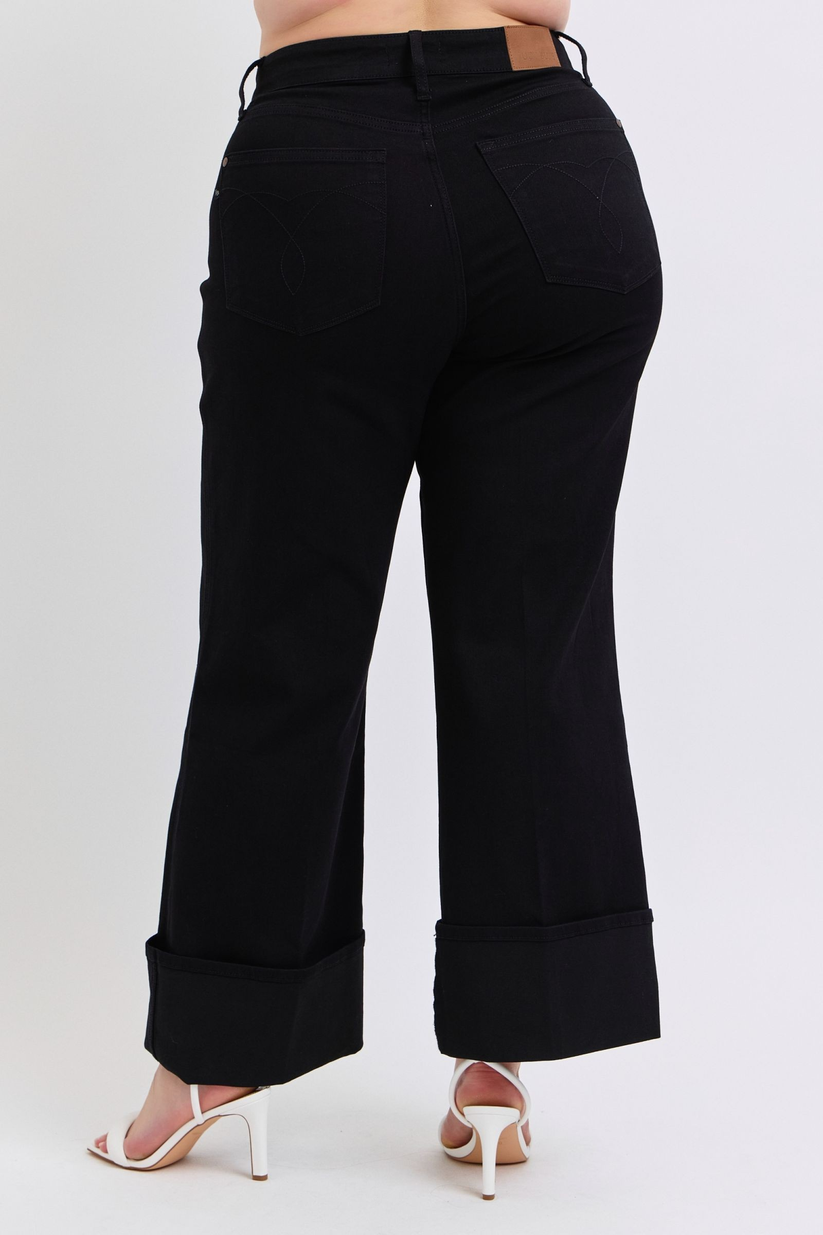 Judy Blue High Waisted Reto Wide Leg W/ Cuff (Curvy) 82617