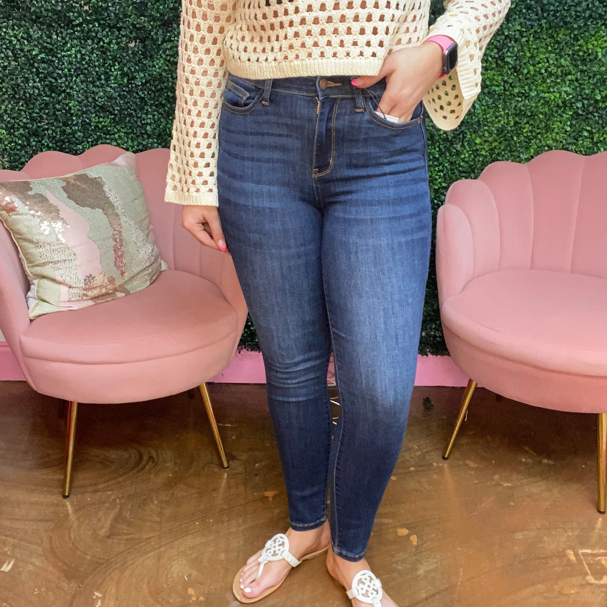 Judy Blue Clean Relaxed Fit Jeans