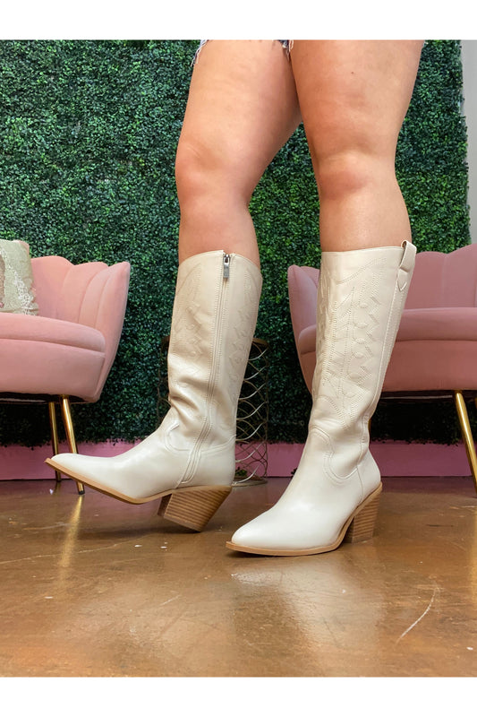 Corky's Howdy winter white cowgirl boots