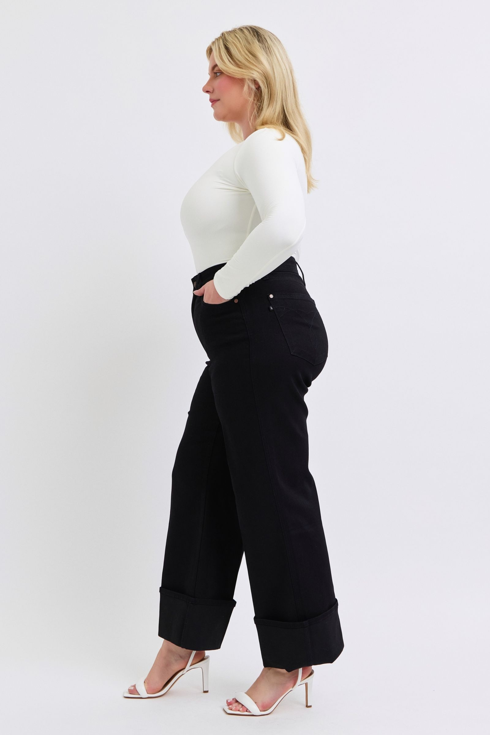 Judy Blue High Waisted Reto Wide Leg W/ Cuff (Curvy) 82617