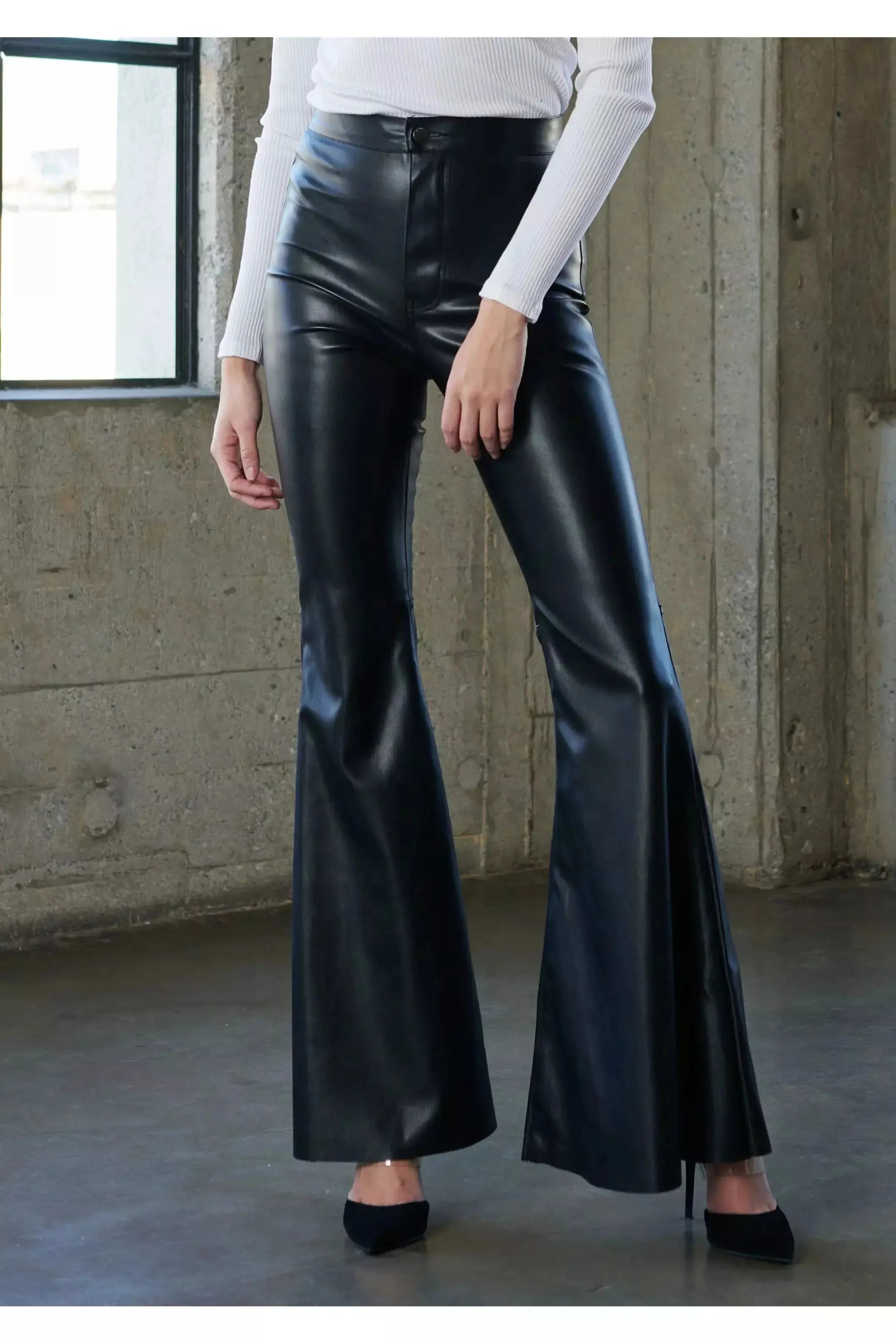 Vibrant DS faux leather pants