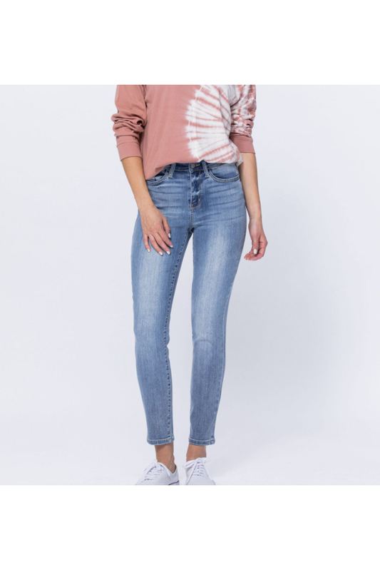 Full Size Run! Judy Blue Light Bleach Wash Relaxed Fit Jeans